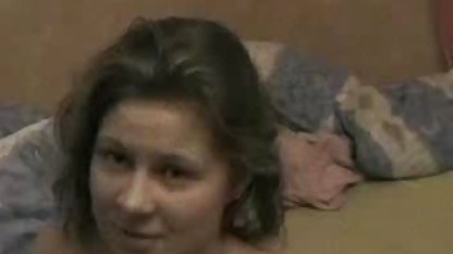 Френски MILF се чука порно секс български в две дупки и е принуден да пикае