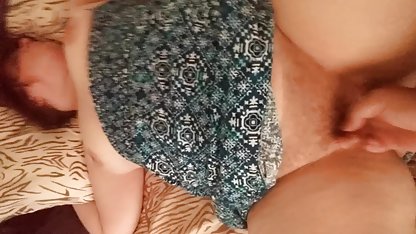 Maid силно възбуди дрогера, но баща му български секс порно чука кучка