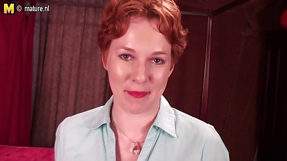Ски лесбийки sex balgarki правят куни един на друг