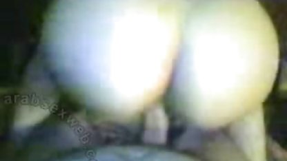 Видео от Джанис Грифит в бели безплатен български секс чорапи вози голям кур